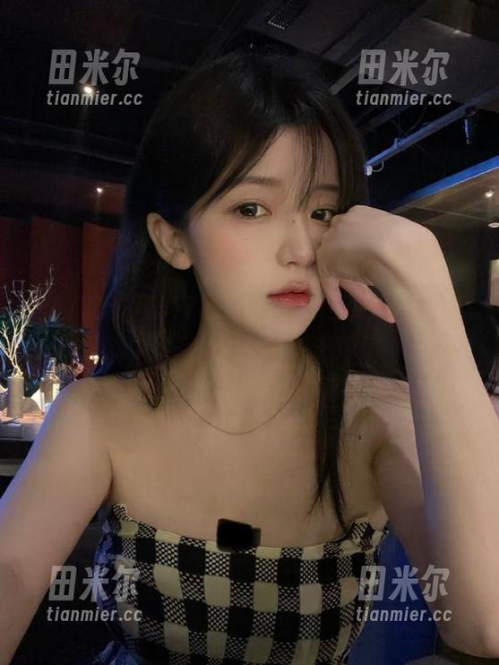 17吃瓜网 17吃瓜网:在网页尽情窥探,仿佛自己也成了主角!