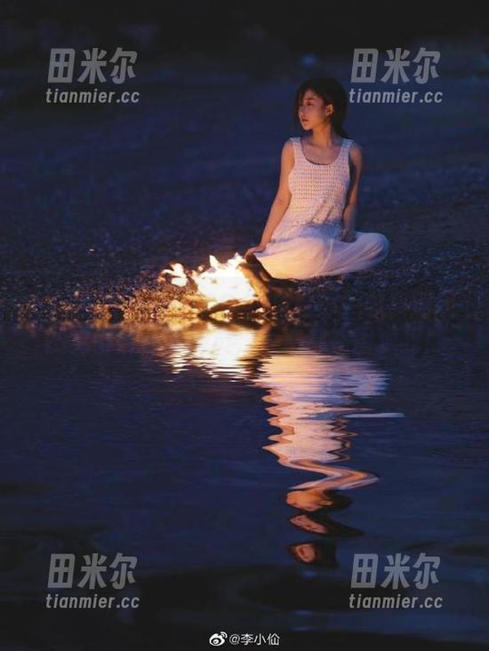 51cg 下载51cg.com官网,有时候突然觉得自己像演员,大家都在围观我!