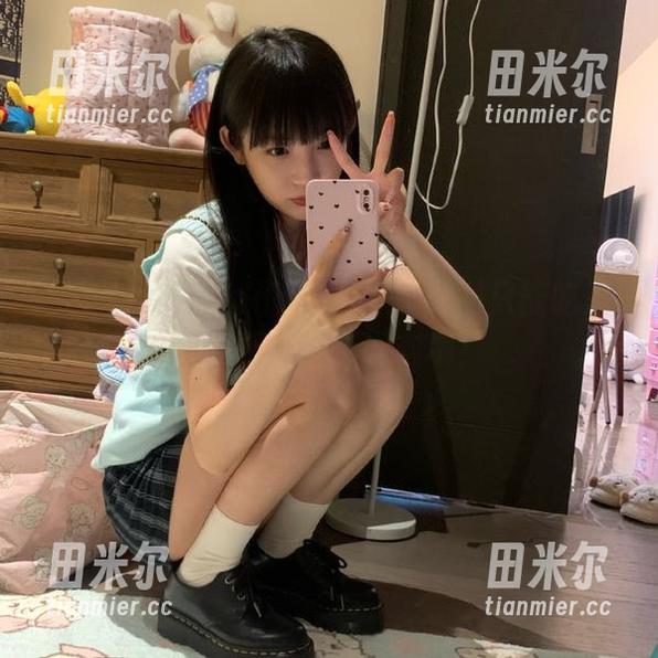 51爆料网 谁说登录51爆料网只能吃瓜?我还得加点调料呢!