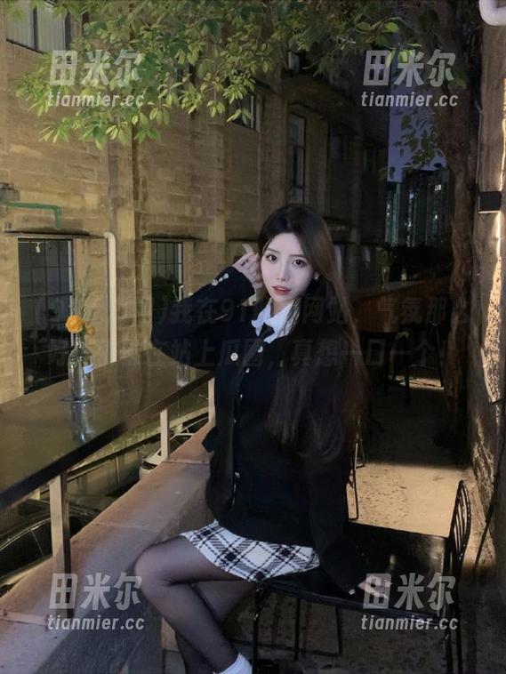91吃瓜网 我在91吃瓜网站,气氛那么好,仿佛在站上瓜圃,真想一口一个!