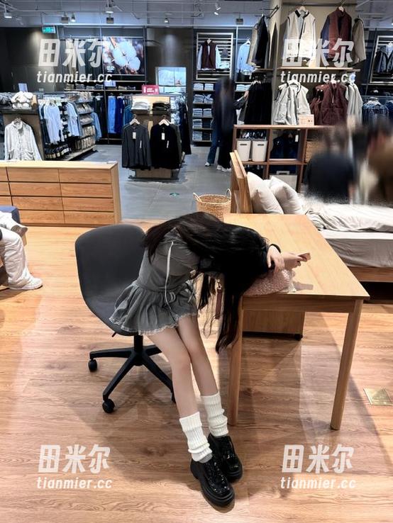 91吃瓜网 在91吃瓜网导航下,站在真相与娱乐的交界,心情变得奇妙。