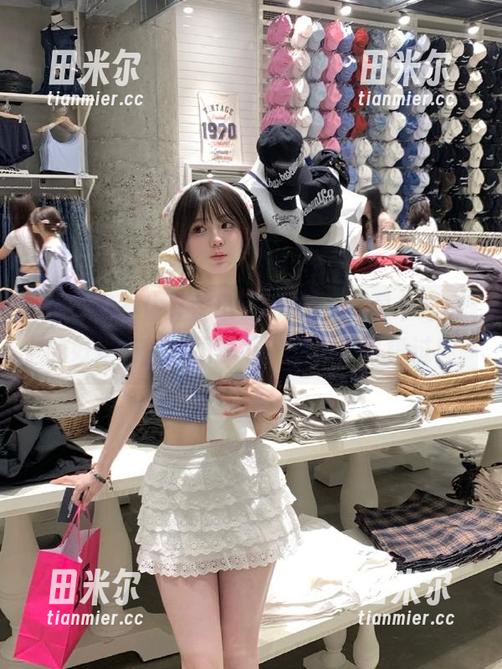 忍不住又登录了hl03，真是个吃瓜的好地方，瓜田李下，万万不可错过！