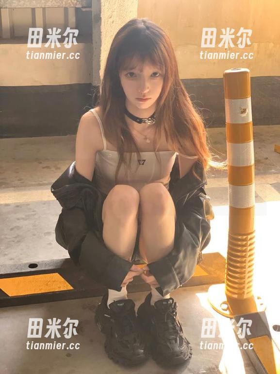 www.吃瓜 “www.吃瓜”,我找你入口就像找不到北,给个提示好不?