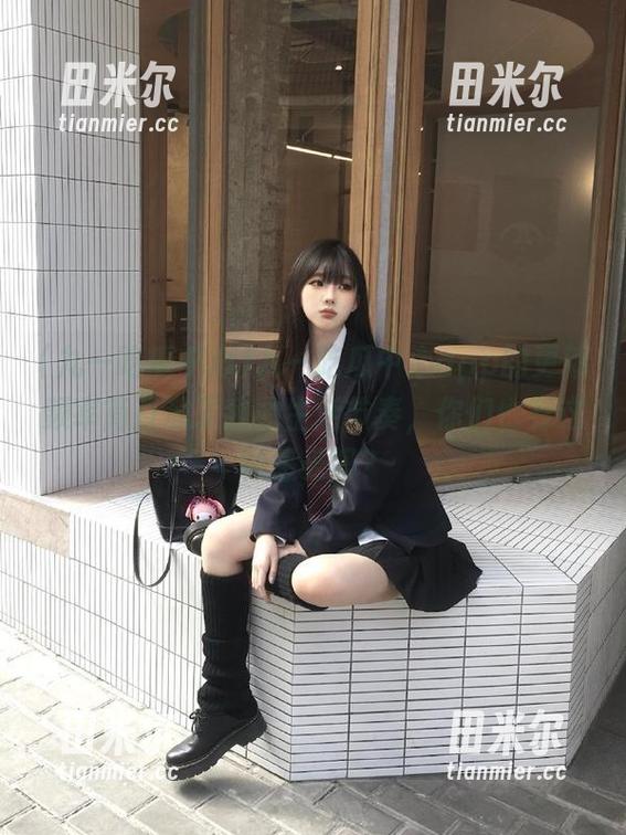 九一吃瓜中心 九一吃瓜中心app的更新频率简直乱了我的生活节奏,你们也有这种感受吗?