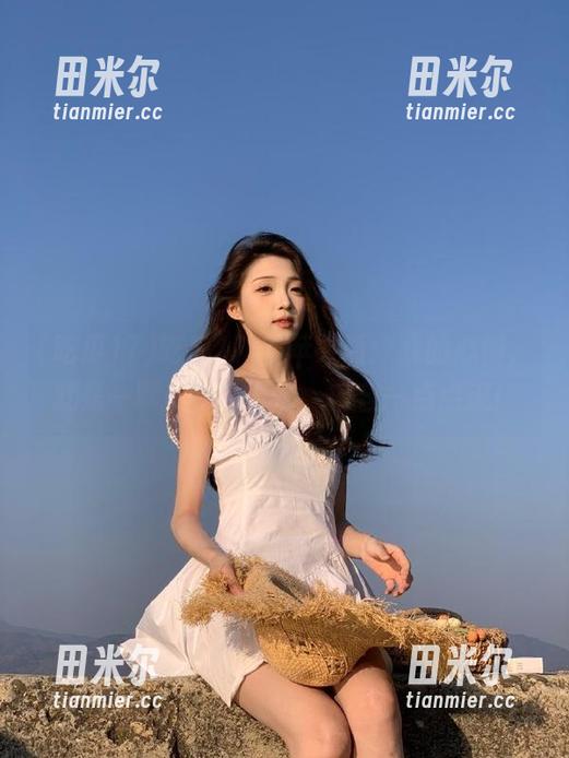 吃瓜17cg苹果版：我的心情，就是一颗瓜在外面滚，内容一点点流！