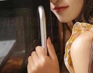 不想错过任何一个秘密？那就赶紧上“黑料不打烊,万里长征传”网站，瓜多得让你停不下来！