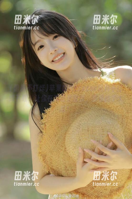 苹果版tttzzzsu黑料不打烊下载，让你在瓜田里散步，顺便捡个大瓜！