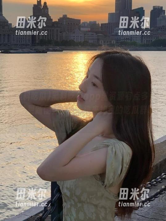 黑料吃瓜 黑料吃瓜app里资源有点多,八卦更新便当般快,快来加我的吃瓜群吧!