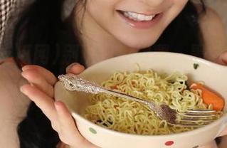 别说我没提醒，黑料吃瓜网app在线更新太快了！