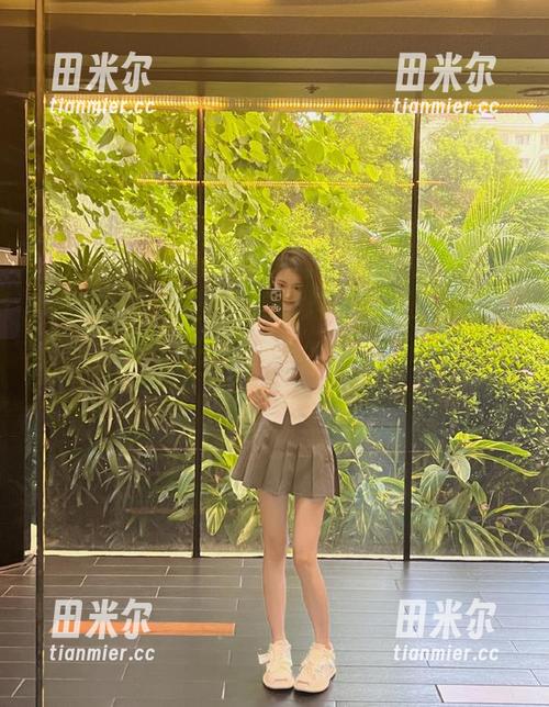 黑料吃瓜网站 登录黑料吃瓜网站,发现抖音网红背后的神秘人,这场瓜还有待深入挖掘啊!