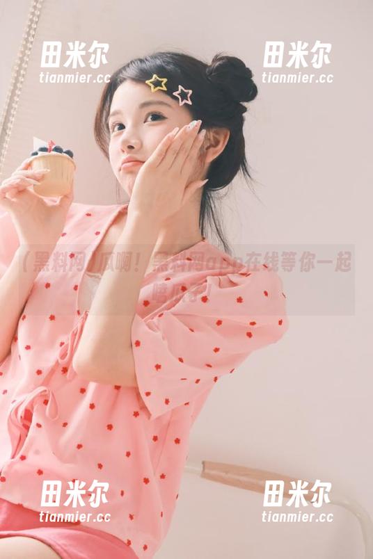 黑料网 瓜啊!黑料网app在线等你一起嗑瓜子!