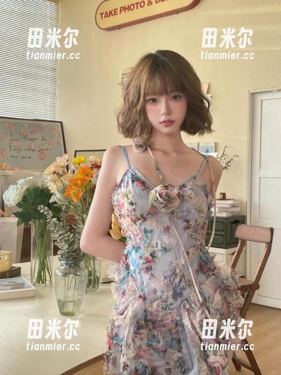 黑网料 跟随“黑网料”的入口,我们一起发现隐藏在角落里的那些事儿吧!